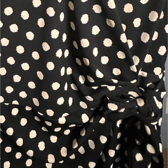 Talbots sleeveless sarong style polka dot dress - Picture 4 of 7
